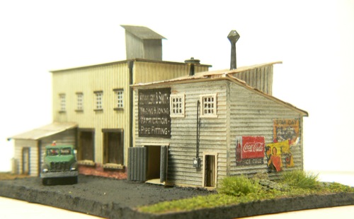 Picture of the Z-scale scratchbuild by Paw of a Bear that inspired the HO scale Kowalski & Smith laser cut model railroad kit.
